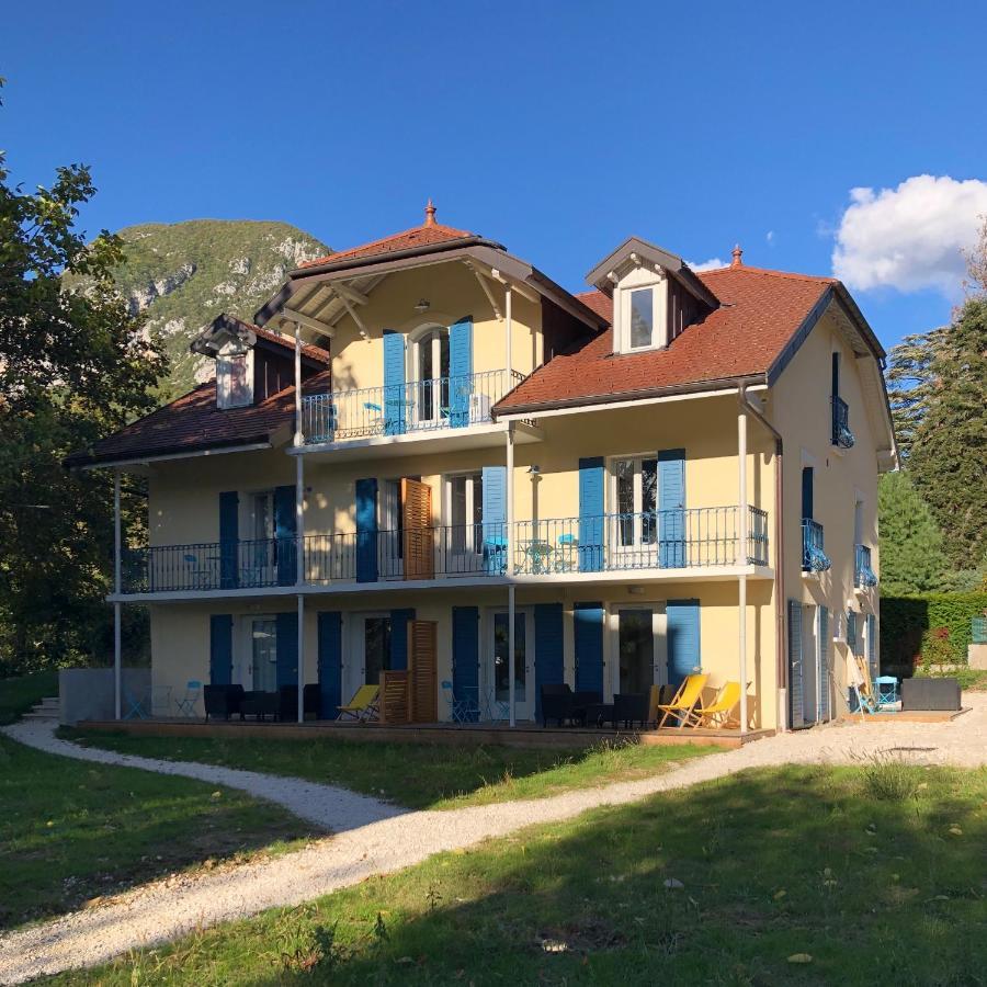Le Pavillon Des Fleurs Hotel Menthon-Saint-Bernard Bagian luar foto