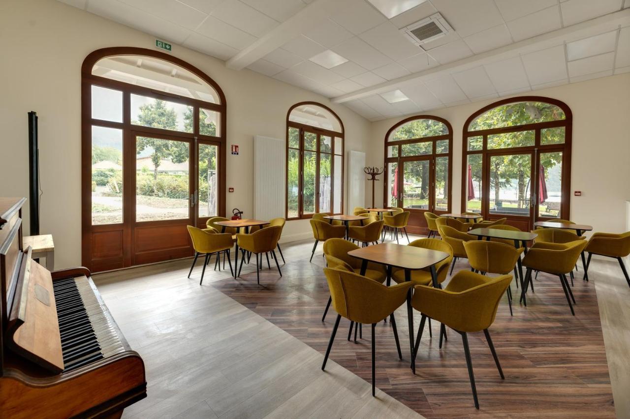 Le Pavillon Des Fleurs Hotel Menthon-Saint-Bernard Bagian luar foto
