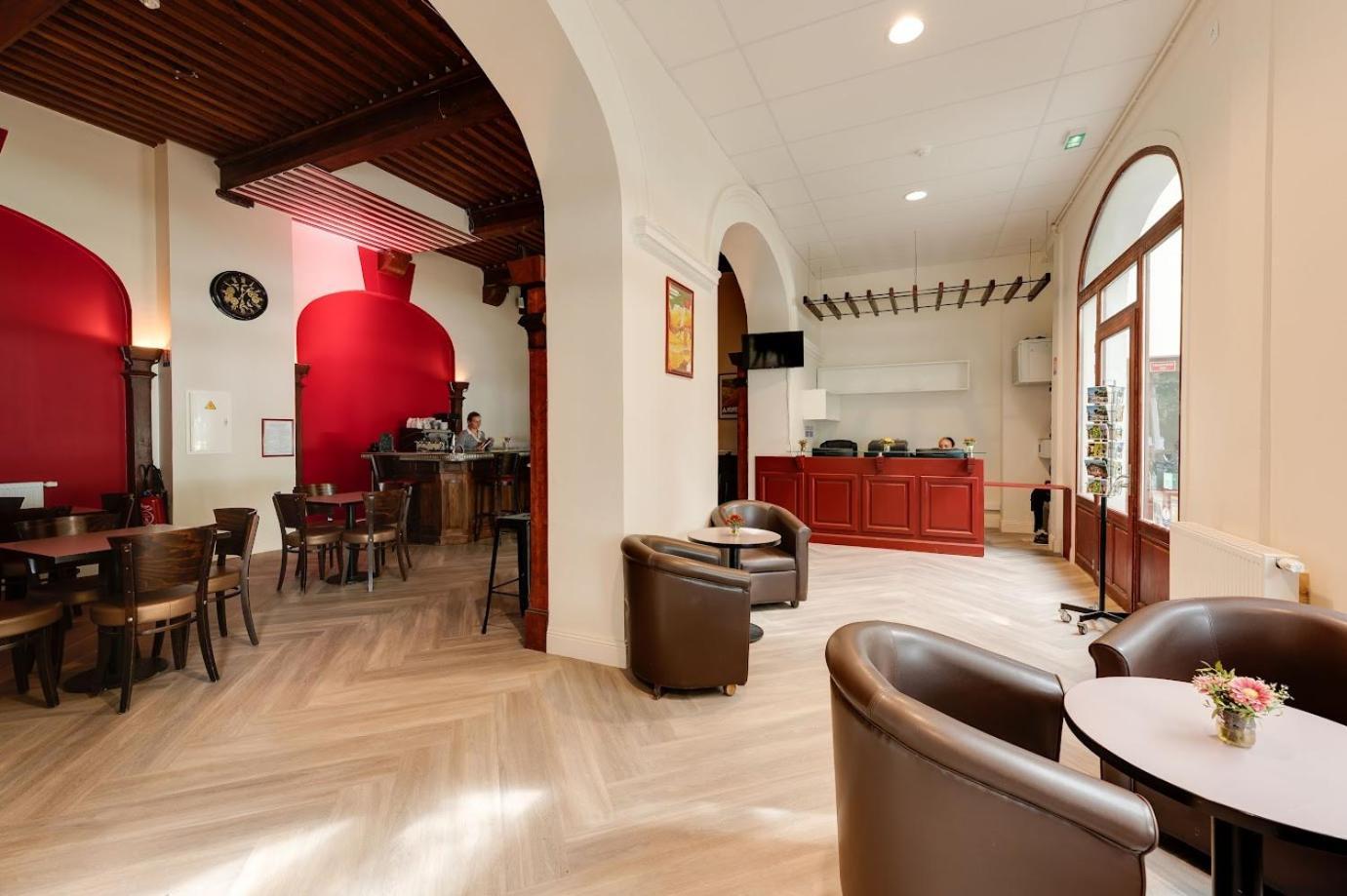 Le Pavillon Des Fleurs Hotel Menthon-Saint-Bernard Bagian luar foto